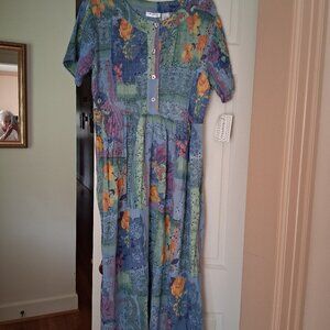 Ladies' Dress/Lounger